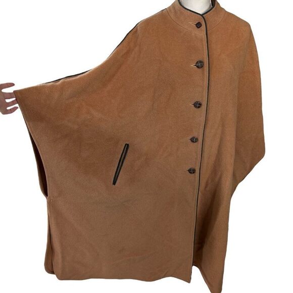Vintage Polo Cloth By Stevens Wool Cape Coat With Leather Buttons & Trim Size L - Picture 4 of 15